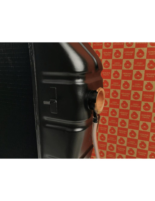 CHŁODNICA 6-CYL BEZ TURBO URSUS OE 
86013905
wody 1202/1204 1212/1214 
 dolne mocowanie uskok z prawej
