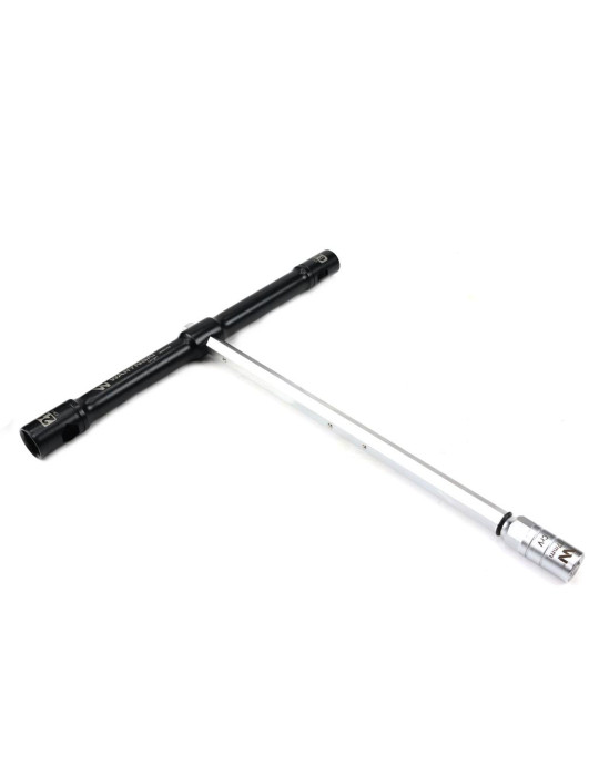 Klucz krzyżowy składany do kół Waryński
Indeks WMK009
Klucz krzyżowy składany 1/2 cala z integralnymi nasadkami 17,...