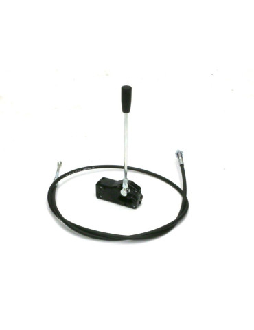 ZESTAW:  DŹWIGNIA DO STEROWANIA ROZ.
Zestaw: Dźwignia do sterowania rozdzielaczem + linka na widełki 1500mm Waryński... 2